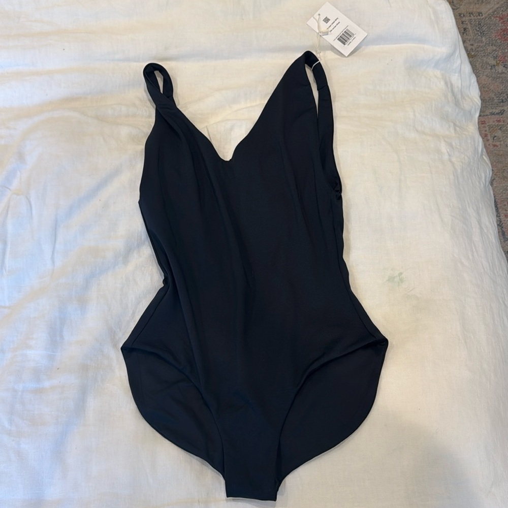 Londre Black One-Piece Swimsuit - Size Large (NWT)